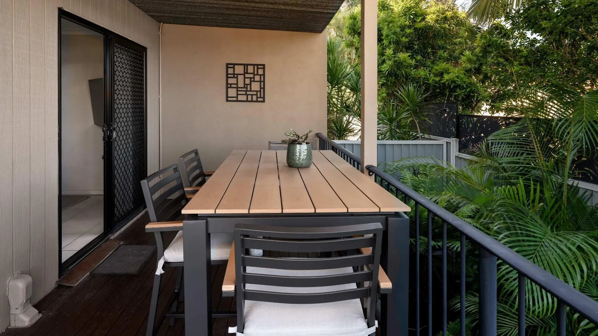 Sunny'S Coastal Townhouse In Caloundra 아파트 오스트레일리아